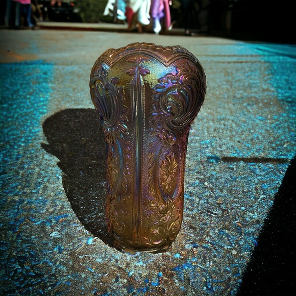 Vintage Vase Imperial Carnival Glass shell & floral smoke / peacock colors ❤️ - Picture 6 of 9